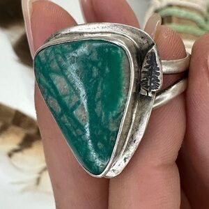 NWT Natural Turquoise Green Stone Hand Crafted Sterling Silver Ring Size 13